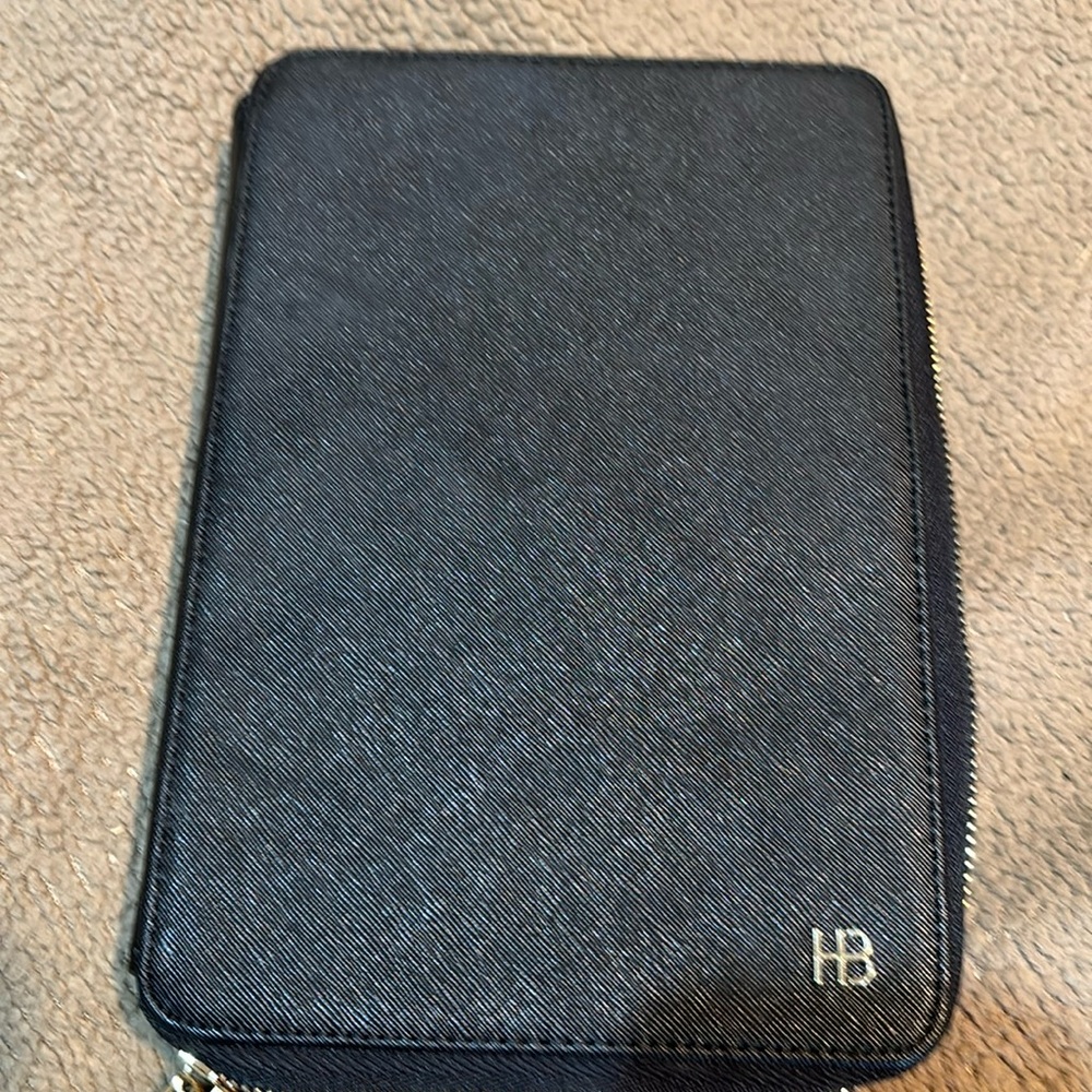 Travel jewelry case